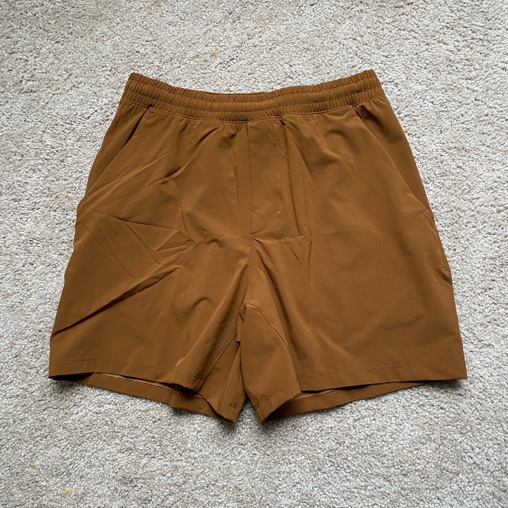 NWOT lululemon pace breaker liner less short 5” size Small